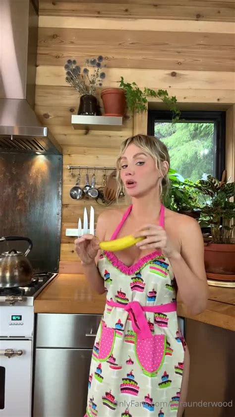 sara underwood blowjob|Sara Jean Underwood Banana Blowjob OnlyFans Video Leaked